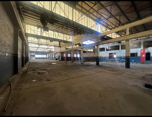 7,786M² FACTORY TO LET IN STEELEDALE